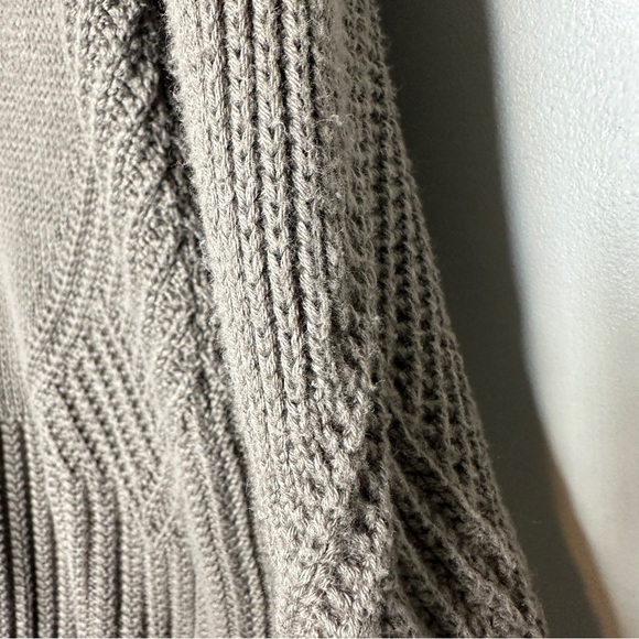 Athleta Teton V-neck sweater in coffee house - Picture 9 of 10